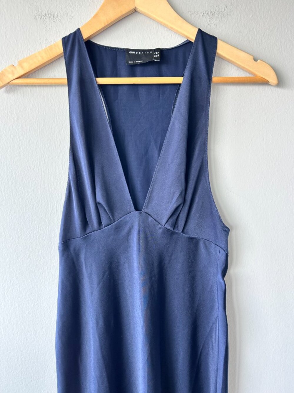 ASOS DESIGN Bias Cut Plunge Satin Midi Dress Racerback Navy US 2 NWT - Picture 2 of 9